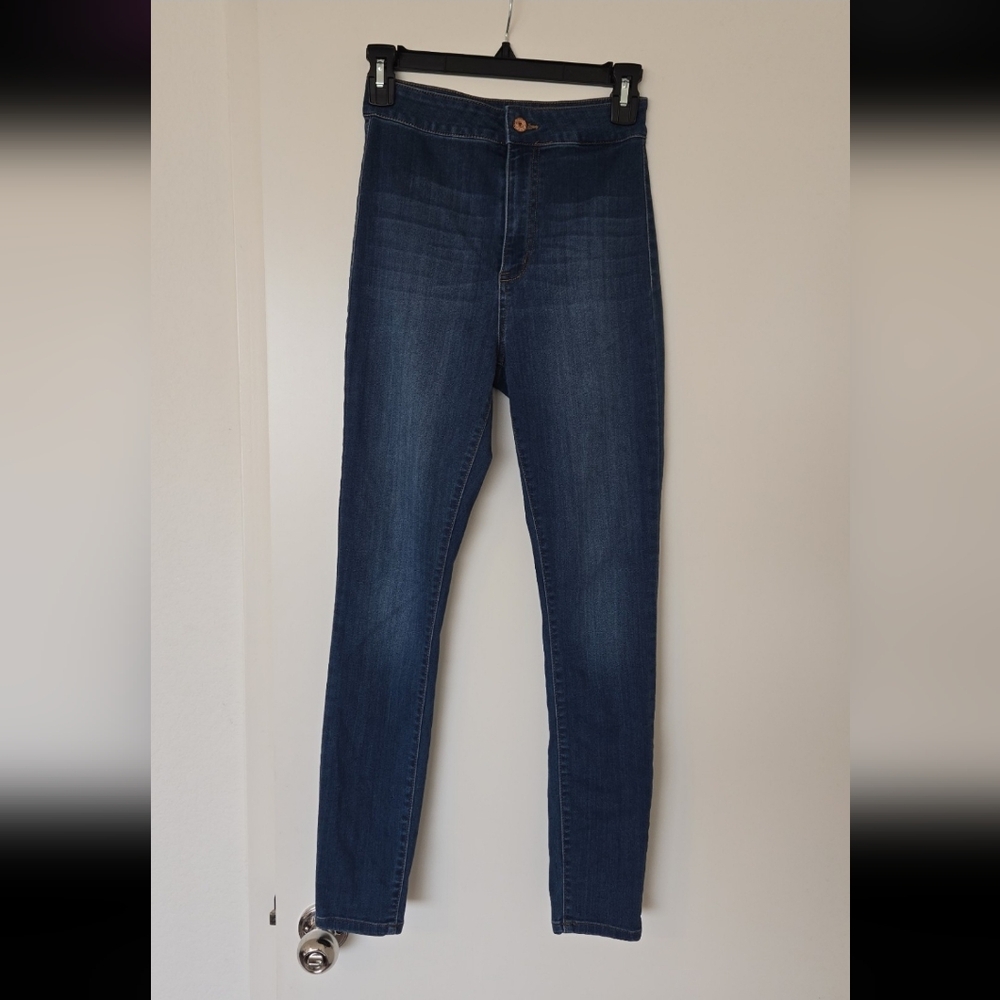 Guess skinny jeans size 26